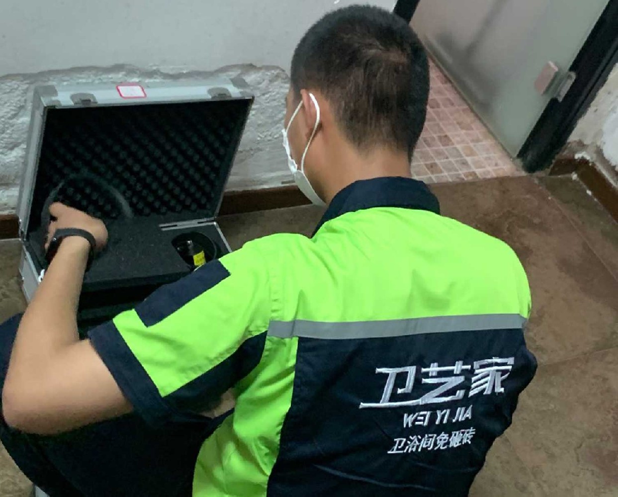 湖州附近防水补漏师傅电话号码，24小时上门维修服务